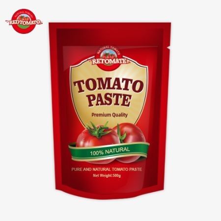 De 500g stand-up zak van tomatenpasta biedt een handige verpakking en heerlijke smaak
