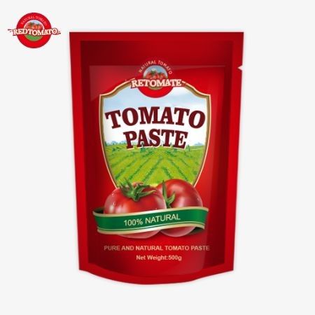 De 500 gram stand-up zak tomatenpasta biedt een handige verpakking en een heerlijke smaak