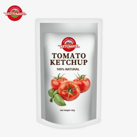 We produceren 140 gram ketchup zakjes die voldoen aan internationale normen en zijn verkrijgbaar tegen fabrieksprijzen