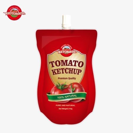 Productie van 210 gram ketchupzakjes in een OEM-faciliteit met een zuiver natuurlijke smaak