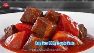 Dubbel geconcentreerde tomatenpuree, verpakt in staande zakjes met tuit, beschikbare maten: 50 g tot 500 g
